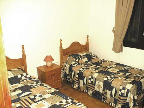 Schlafzimmer 2